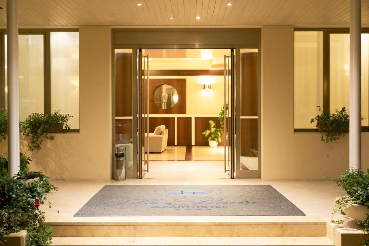 Aparthotel La Pineta リド・ディ・イエゾロ エクステリア 写真